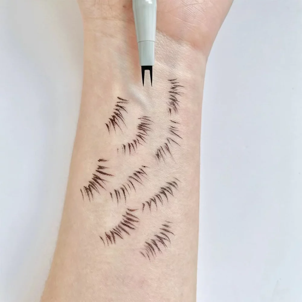 VEECCI Fine Vanguard Two-Claw Liquid Eyeliner - Image 3